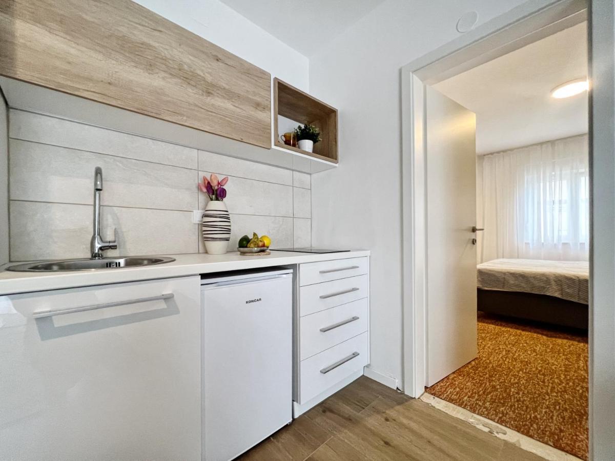 Apartments Valerian Novigrad  ภายนอก รูปภาพ