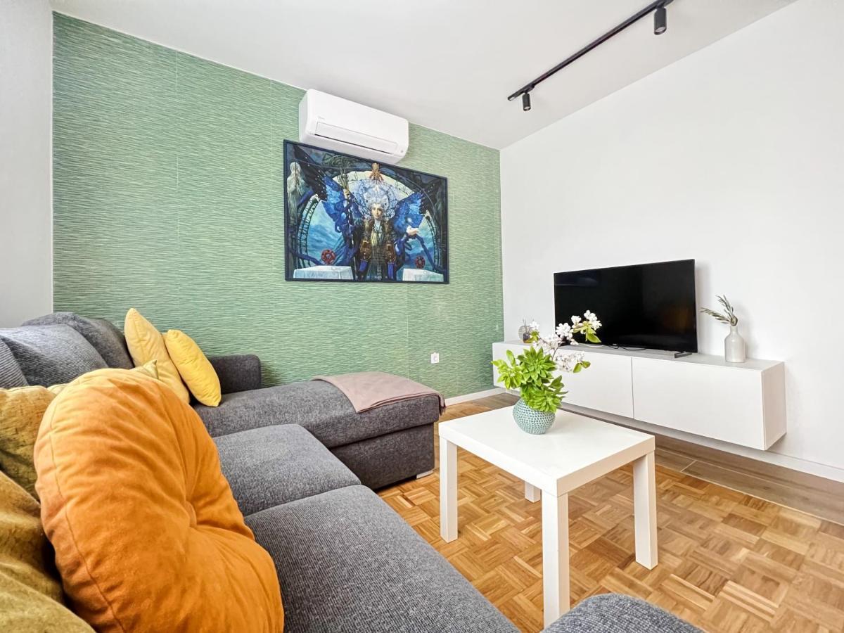 Apartments Valerian Novigrad  ภายนอก รูปภาพ