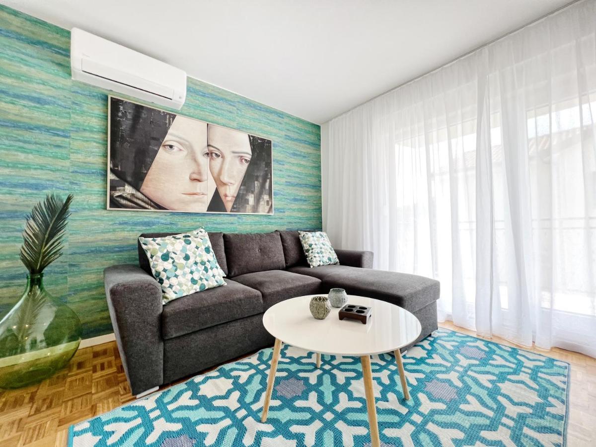 Apartments Valerian Novigrad  ภายนอก รูปภาพ