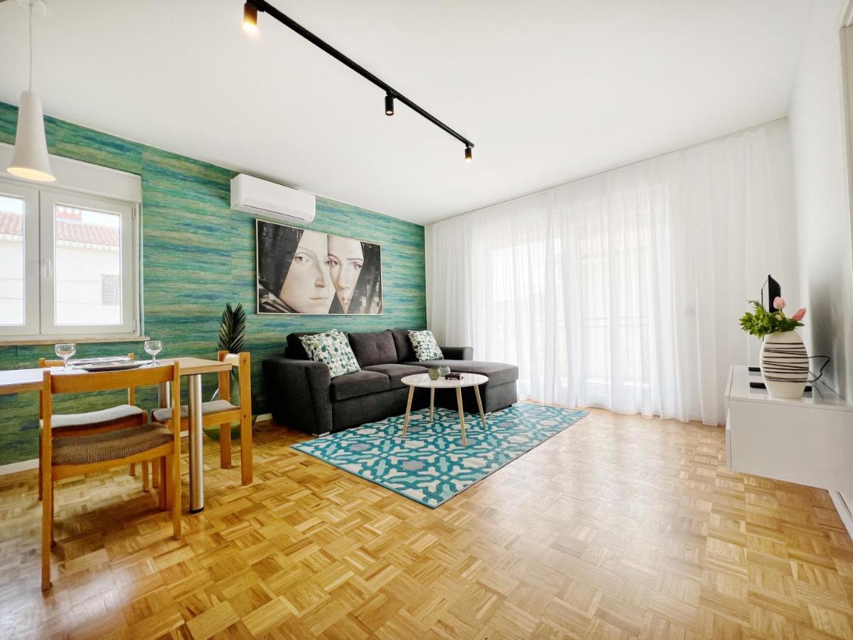 Apartments Valerian Novigrad  ภายนอก รูปภาพ
